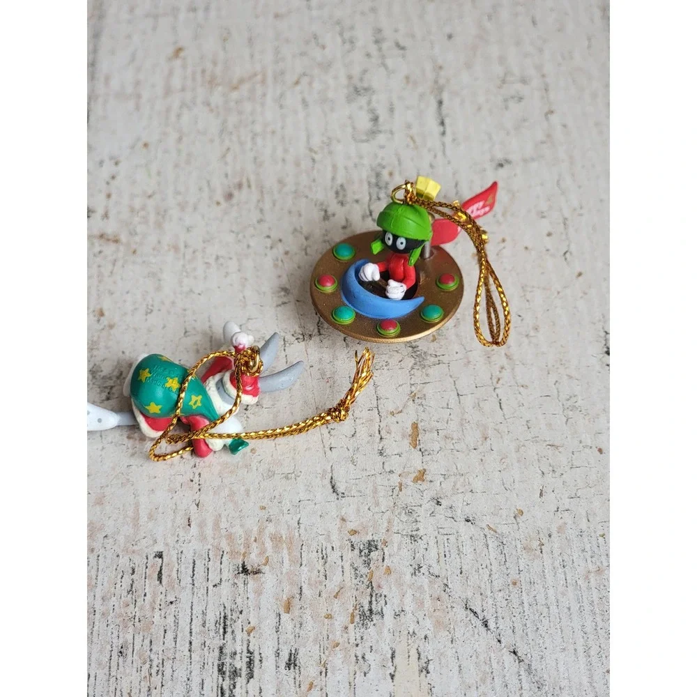 Vintage mini Looney tunes Marvin Martin bugs Bunny Santa Claus Xmas set